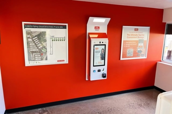 Facility photo: //images.sparefoot.com/medium/214279698de08639bca.jpg