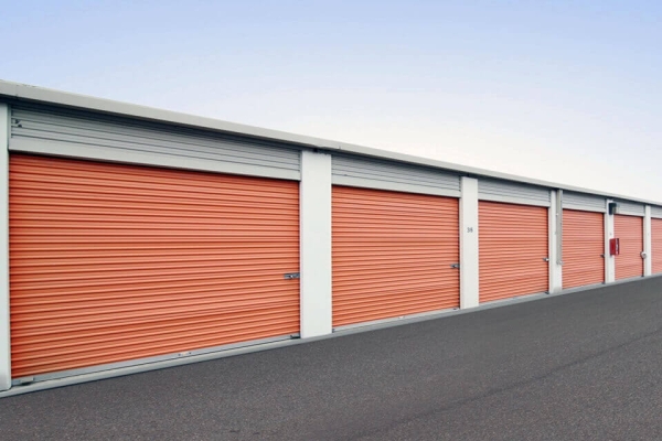 Facility photo: //images.sparefoot.com/medium/2142876877a5a46c757.jpg