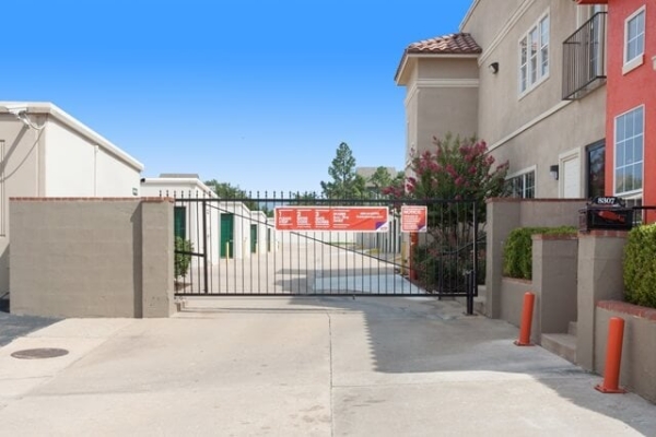 Storage Units at Public Storage - Tulsa - 8307 E 81st St - 8307 E 81st St