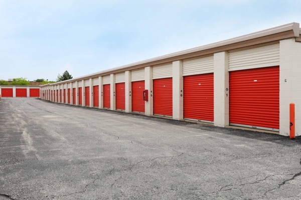Facility photo: //images.sparefoot.com/medium/214291687e3c3f86f64.jpg