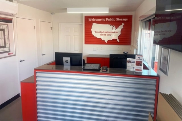 Storage Units at Public Storage - Kearns - 4065 Sams Blvd - 4065 Sams Blvd