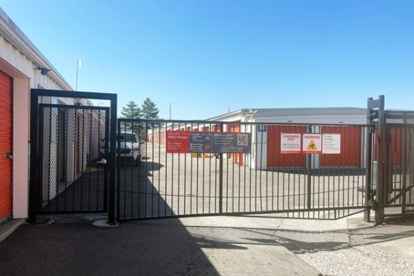 Storage Units at Public Storage - Kearns - 4065 Sams Blvd - 4065 Sams Blvd
