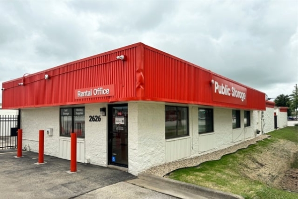 Facility photo: //images.sparefoot.com/medium/2142946a1c37654c48d.jpg
