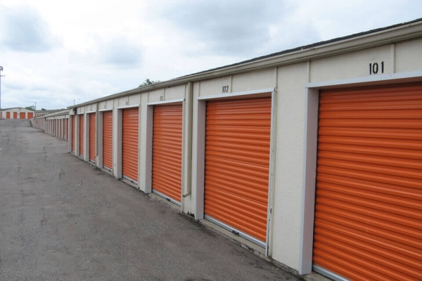 Storage Units at Public Storage - Wichita - 1930 S Woodlawn Street - 1930 S Woodlawn Street