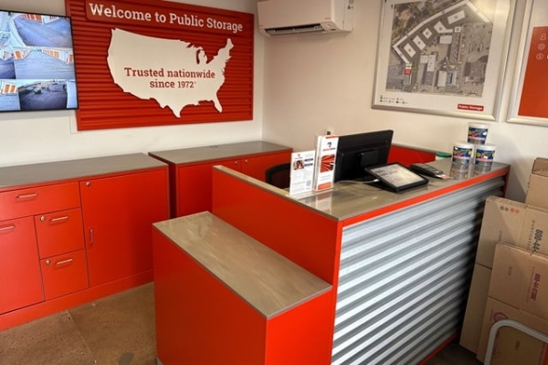 Storage Units at Public Storage - Denver - 6611 Leetsdale Dr - 6611 Leetsdale Dr