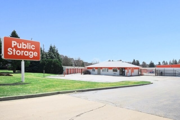 Storage Units at Public Storage - Hanover Park - 1000 E Lake Street - 1000 E Lake Street