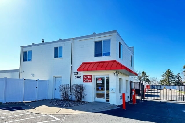 Storage Units at Public Storage - Apple Valley - 5900 148th Street W - 5900 148th Street W