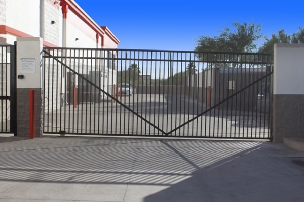 Storage Units at Public Storage - Phoenix - 19215 N Cave Creek Rd - 19215 N Cave Creek Rd