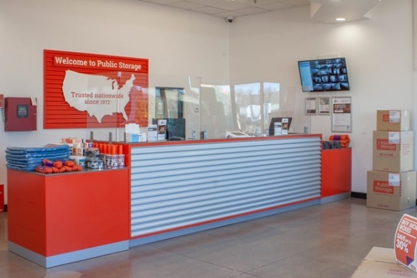 Facility photo: //images.sparefoot.com/medium/21433069455e2b21482.jpg