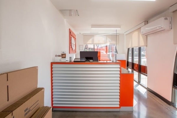 Facility photo: //images.sparefoot.com/medium/214340698203debcab2.jpg