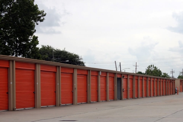 Facility photo: //images.sparefoot.com/medium/2143526878f7364a0d8.jpg