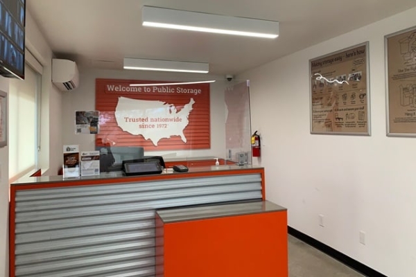 Facility photo: //images.sparefoot.com/medium/214360687cec908fef5.jpg