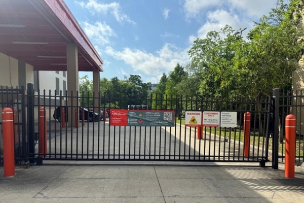 Storage Units at Public Storage - New Orleans - 10010 I-10 Service Rd - 10010 I-10 Service Rd