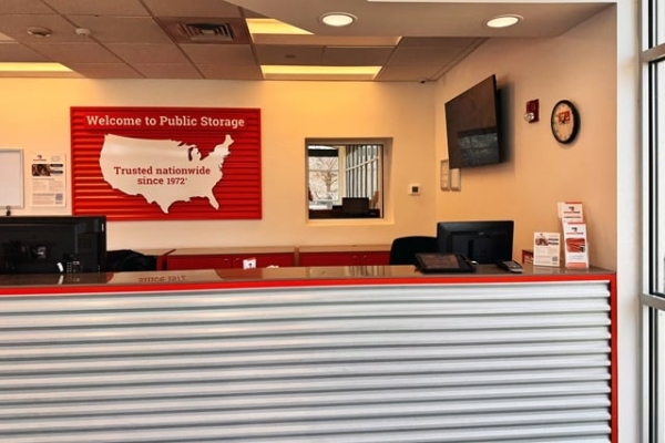 Facility photo: //images.sparefoot.com/medium/214378691dd0f03c790.jpg