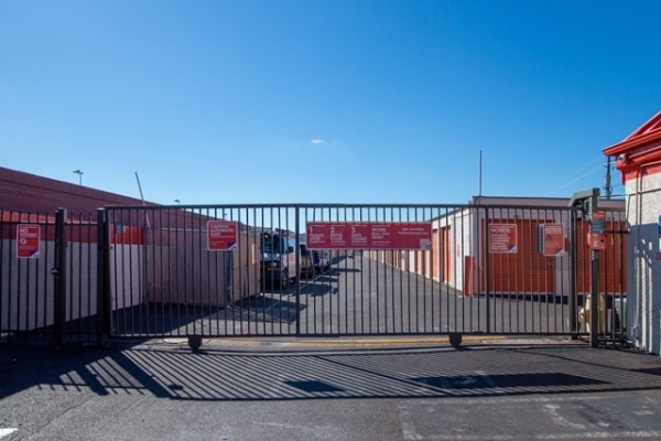 Storage Units at Public Storage - Phoenix - 11236 N 19th Ave - 11236 N 19th Ave