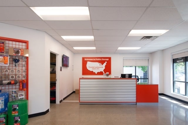 Facility photo: //images.sparefoot.com/medium/2144046877a76d8c1c9.jpg
