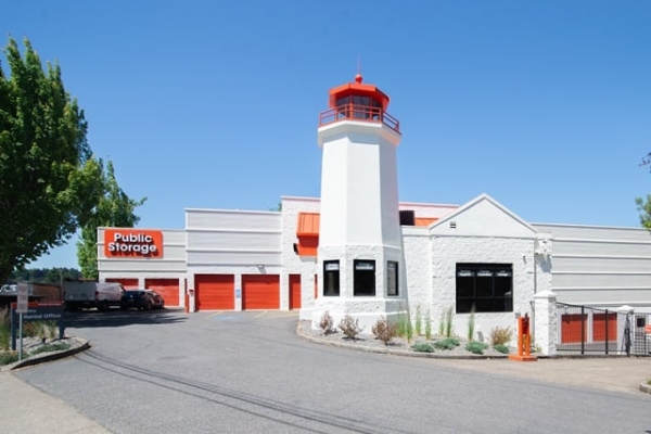 Facility photo: //images.sparefoot.com/medium/2144046878f7f4081f7.jpg