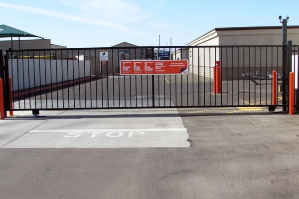 Storage Units at Public Storage - Gilbert - 4040 S Val Vista Dr - 4040 S Val Vista Dr