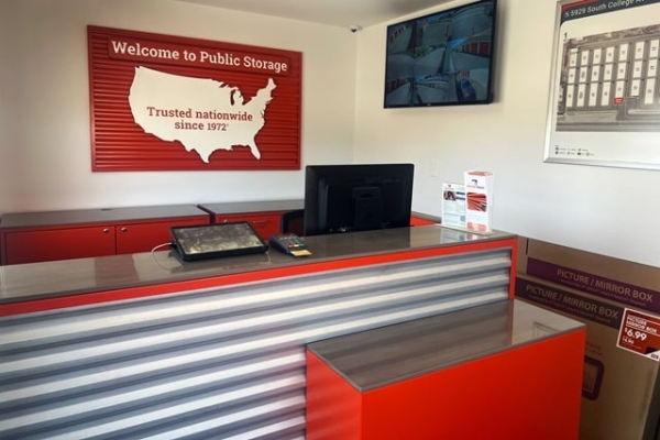 Facility photo: //images.sparefoot.com/medium/21441169440d5d4e577.jpg