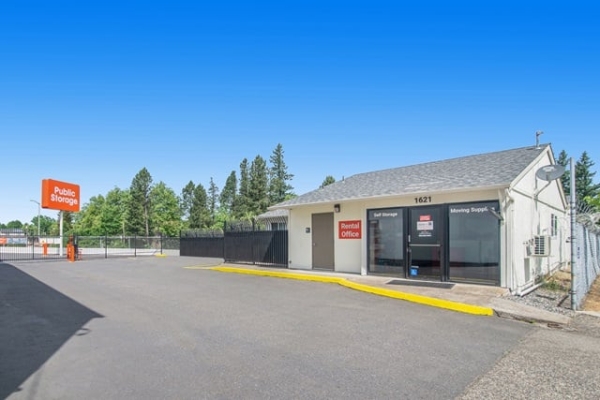 Storage Units at Public Storage - Portland - 1621 NE 71st Ave - 1621 NE 71st Ave