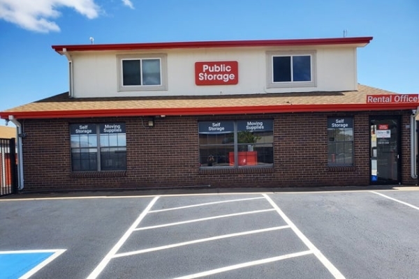 Facility photo: //images.sparefoot.com/medium/2144136899ed61b58e4.jpg