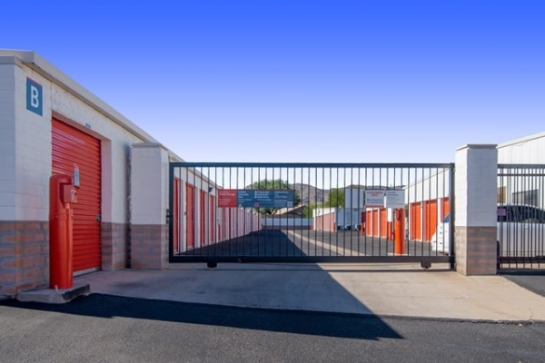 Storage Units at Public Storage - Phoenix - 3906 E Ray Rd - 3906 E Ray Rd