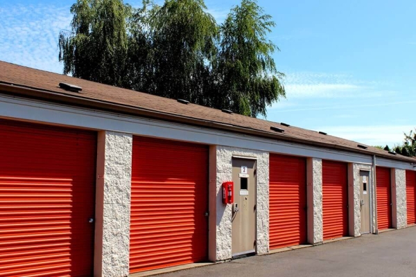 Storage Units at Public Storage - Portland - 1202 SE 82nd Ave - 1202 SE 82nd Ave