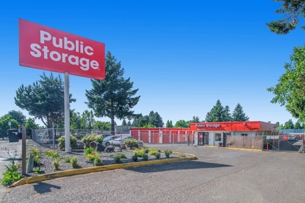 Storage Units at Public Storage - Portland - 13515 NE Prescott Court - 13515 NE Prescott Court