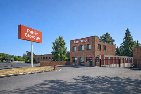 Facility photo: //images.sparefoot.com/medium/21444269f5fbe3e31d4.jpg