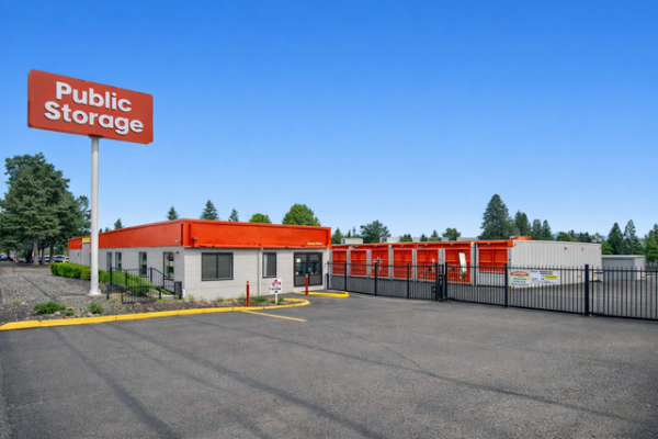 Storage Units at Public Storage - Gresham - 1421 E Powell Blvd - 1421 E Powell Blvd