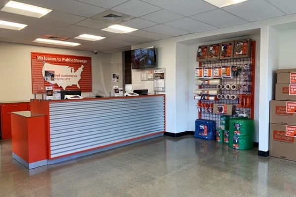 Facility photo: //images.sparefoot.com/medium/2144496892063875cac.jpg