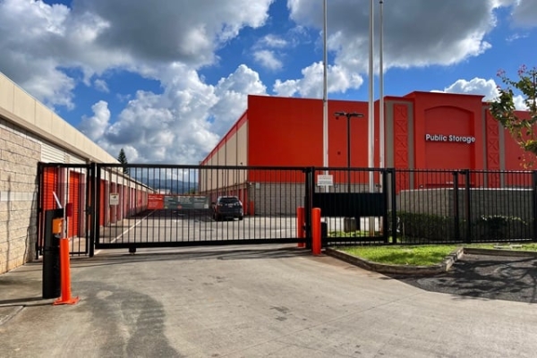 Storage Units at Public Storage - Waipahu - 94-1355 Waipio Uka Street - 94-1355 Waipio Uka Street