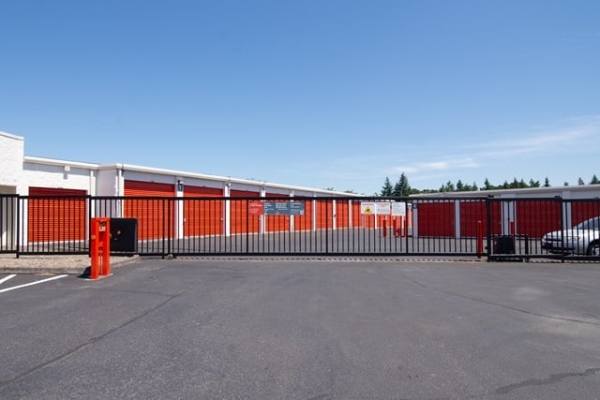 Storage Units at Public Storage - Oregon City - 19426 S Molalla Ave - 19426 S Molalla Ave