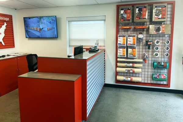 Facility photo: //images.sparefoot.com/medium/214451687b97d578ca5.jpg