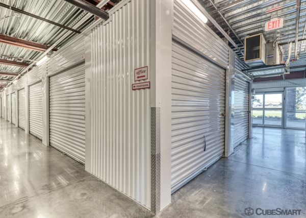 Facility photo: //images.sparefoot.com/medium/2145266883218d2fcf7.jpg