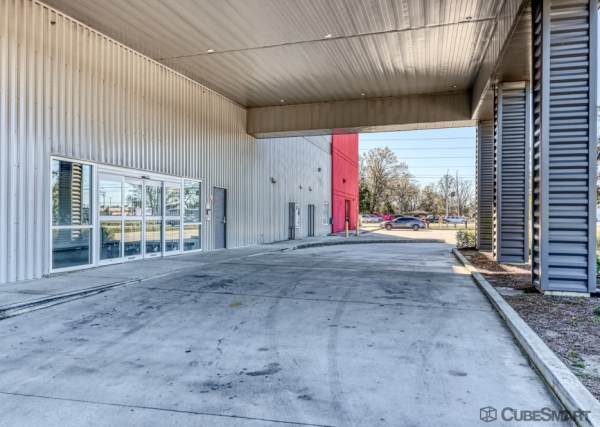 Facility photo: //images.sparefoot.com/medium/2145266984441b313d6.jpg