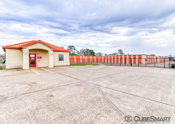 Storage Units at CubeSmart Self Storage - Nacogdoches - 2102 Northwest Stallings Drive