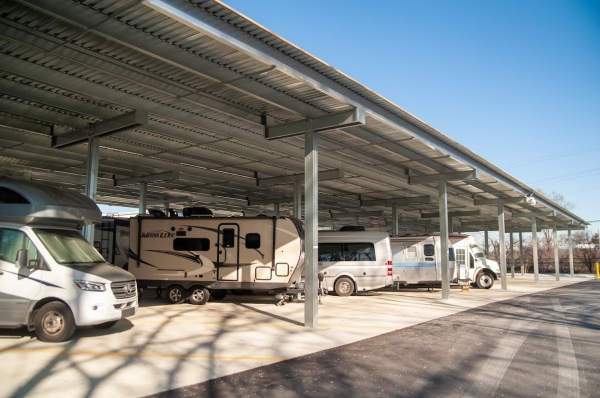 Facility photo: //images.sparefoot.com/medium/2146536a21a33f90a58.jpg