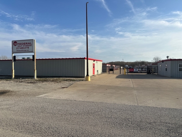 Facility photo: //images.sparefoot.com/medium/2146936a0b8567ecba7.jpg