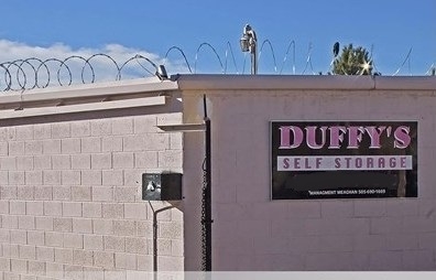 Facility photo: //images.sparefoot.com/medium/2147186351a24cb915e.jpg