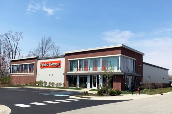 Facility photo: //images.sparefoot.com/medium/21471969f4a8f8117a8.jpg