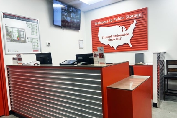 Facility photo: //images.sparefoot.com/medium/214740692b00beca42c.jpg