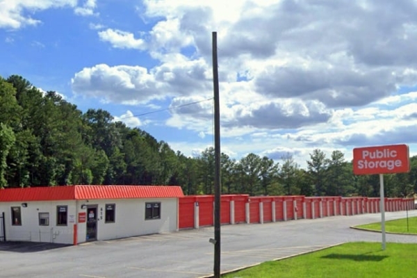 Facility photo: //images.sparefoot.com/medium/214748687e3ac3aef6e.jpg