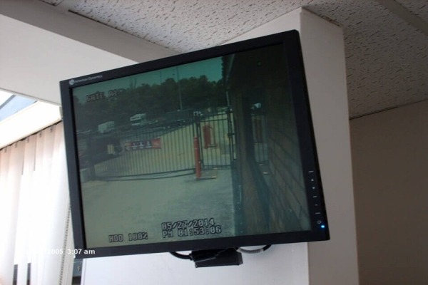 Facility photo: //images.sparefoot.com/medium/21474969610d3f3c244.jpg