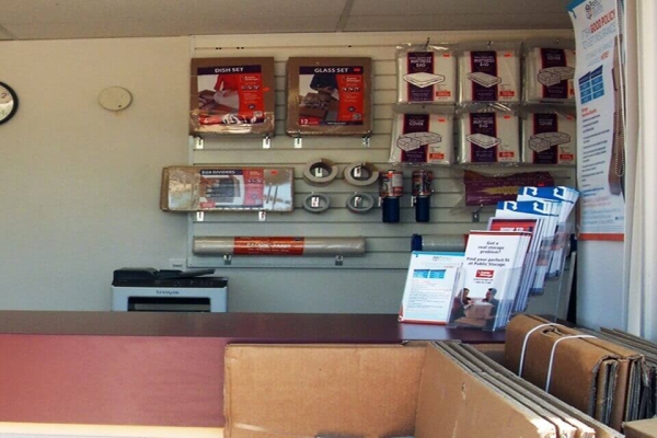 Facility photo: //images.sparefoot.com/medium/21474969650324c2abb.jpg