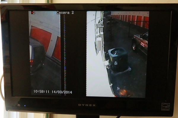 Facility photo: //images.sparefoot.com/medium/21475668e3be2e93756.jpg