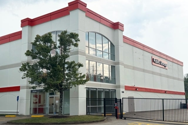 Storage Units at Public Storage - Marietta - 1285 Kennestone Circle - 1285 Kennestone Circle