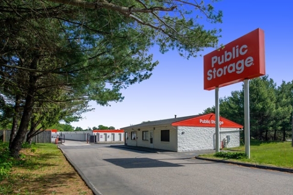 Facility photo: //images.sparefoot.com/medium/21476669134224b3620.jpg