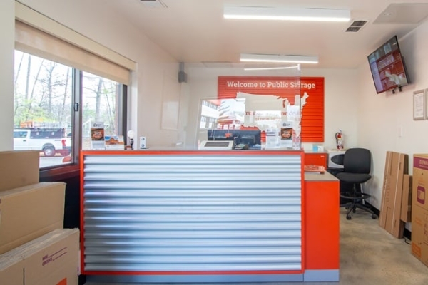 Facility photo: //images.sparefoot.com/medium/214776687a469488bd7.jpg