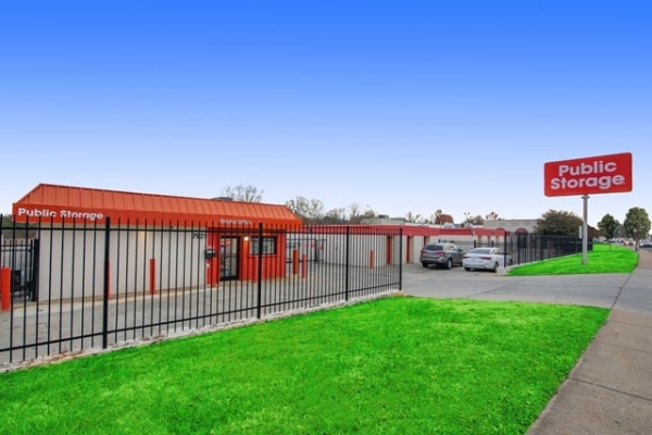 Public Storage - Charlotte - 7921 South Blvd